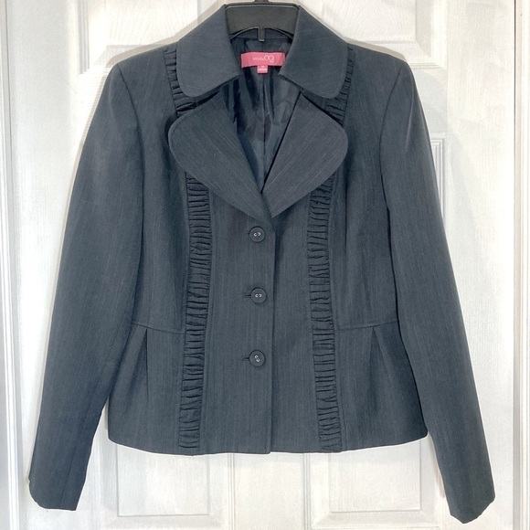 Nine & Co. Blazer, Charcoal Grey, Size 10. EUC - Picture 5 of 13